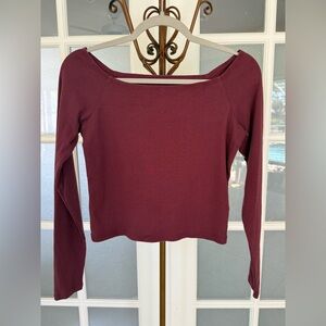 Hollister Burgundy Off Shoulder Crop Top Long Sleeve Size S
